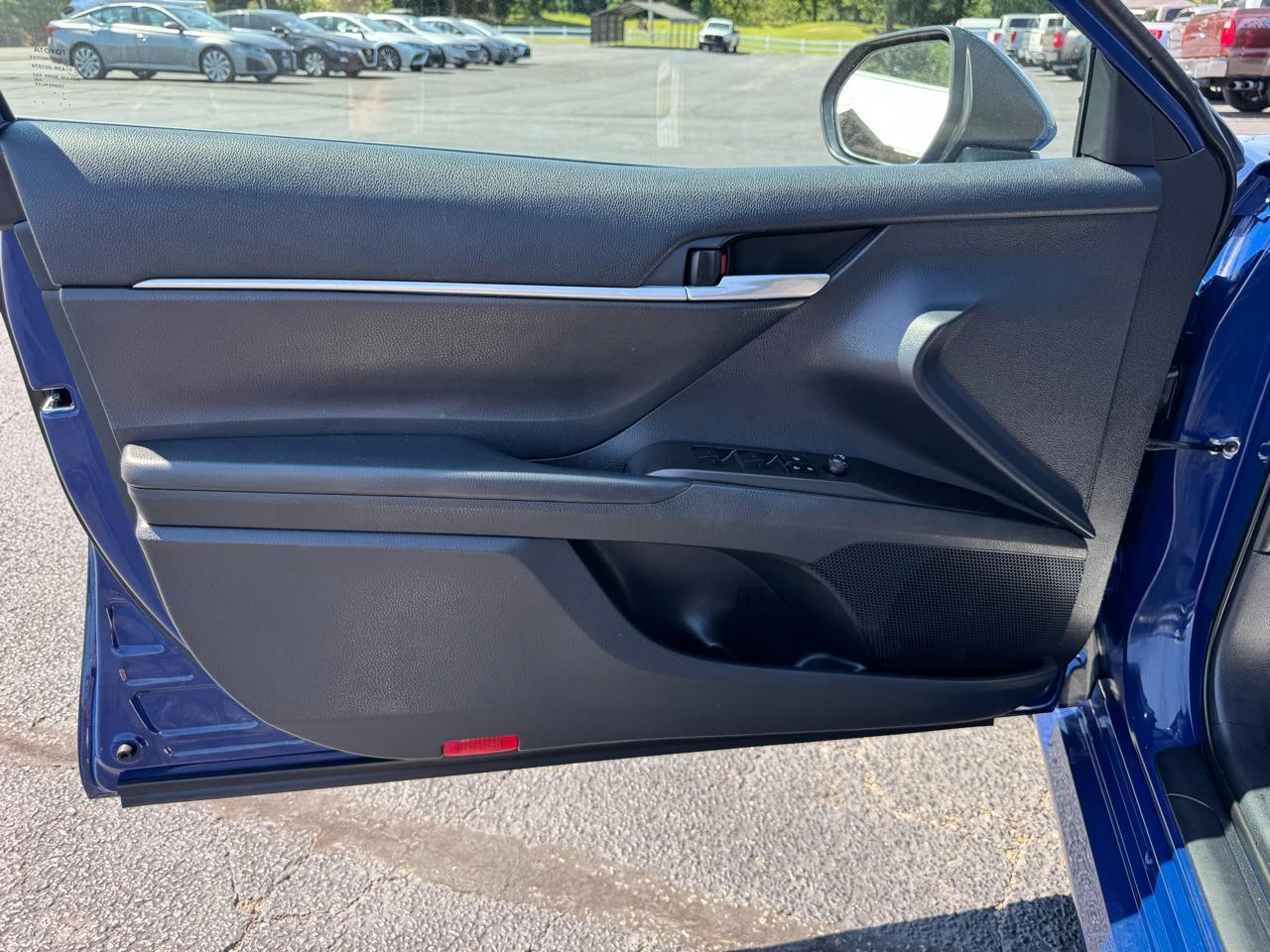 Toyota Camry LE Auto (Natl) 2023