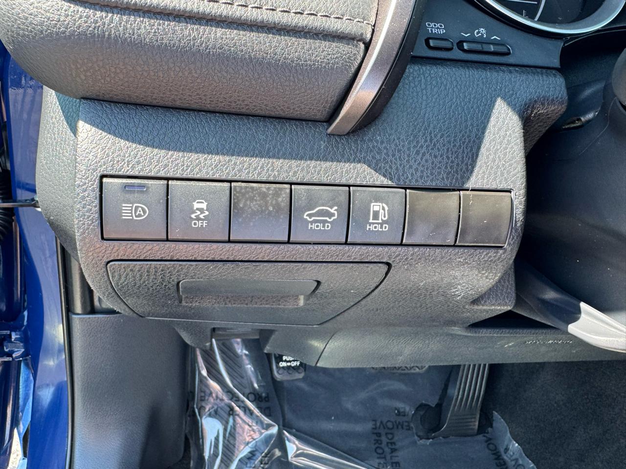 Toyota Camry LE Auto (Natl) 2023
