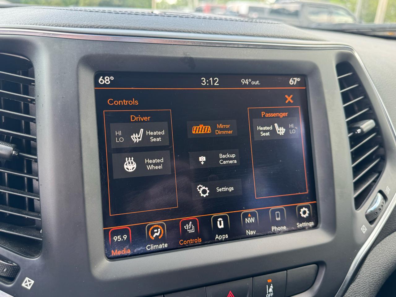 Jeep Cherokee Altitude Lux 4x4 2023