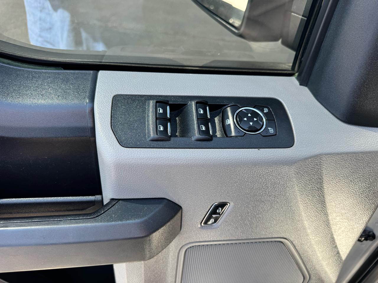 Ford F-150 STX SuperCab 5.5-ft. Bed 4WD 2019