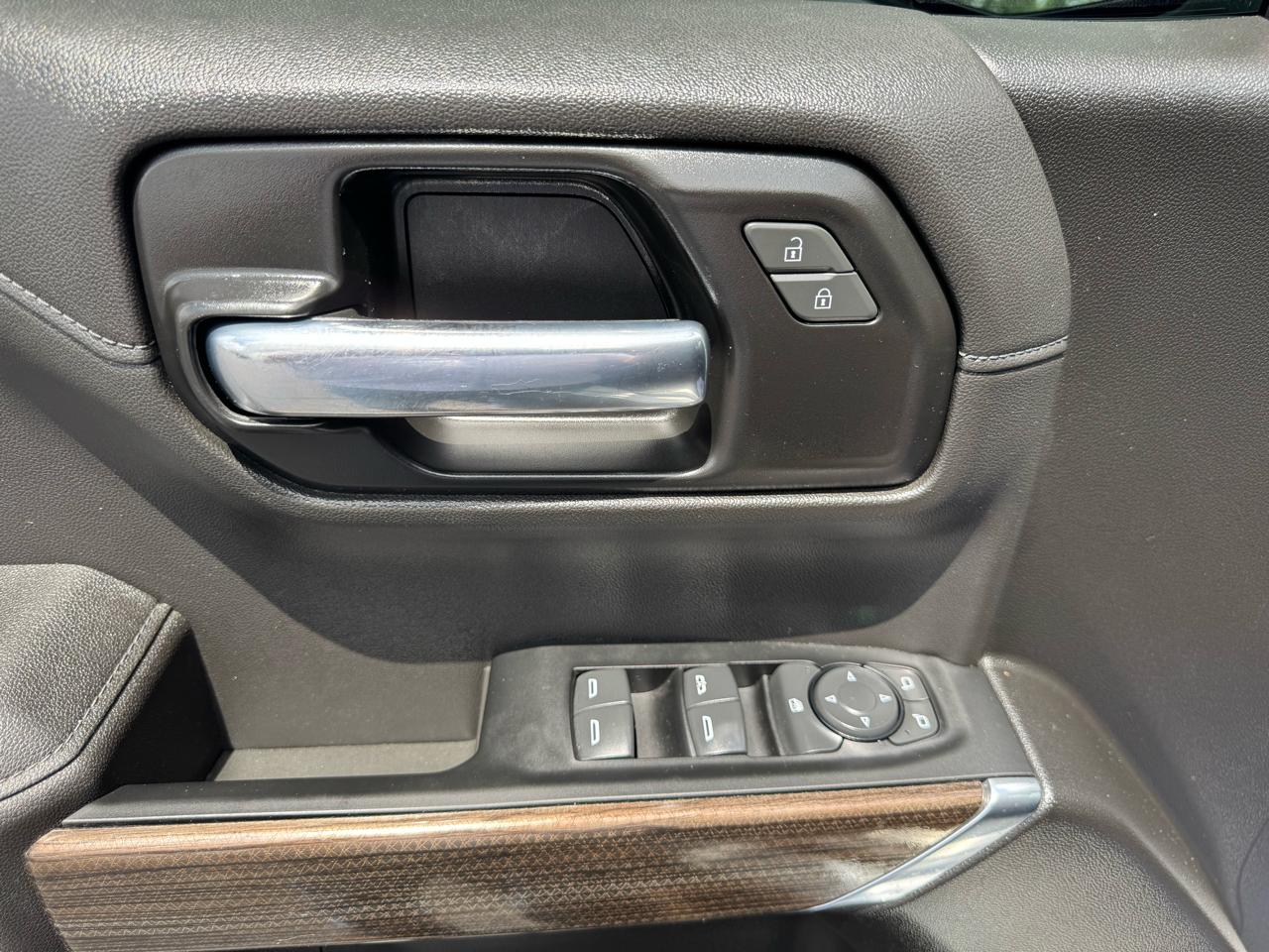 Chevrolet Silverado 1500 4WD Crew Cab 147" RST 2021