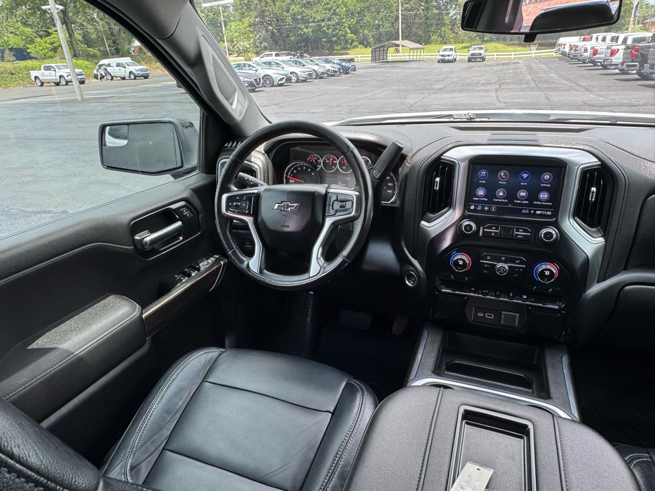 Chevrolet Silverado 1500 4WD Crew Cab 147" RST 2021