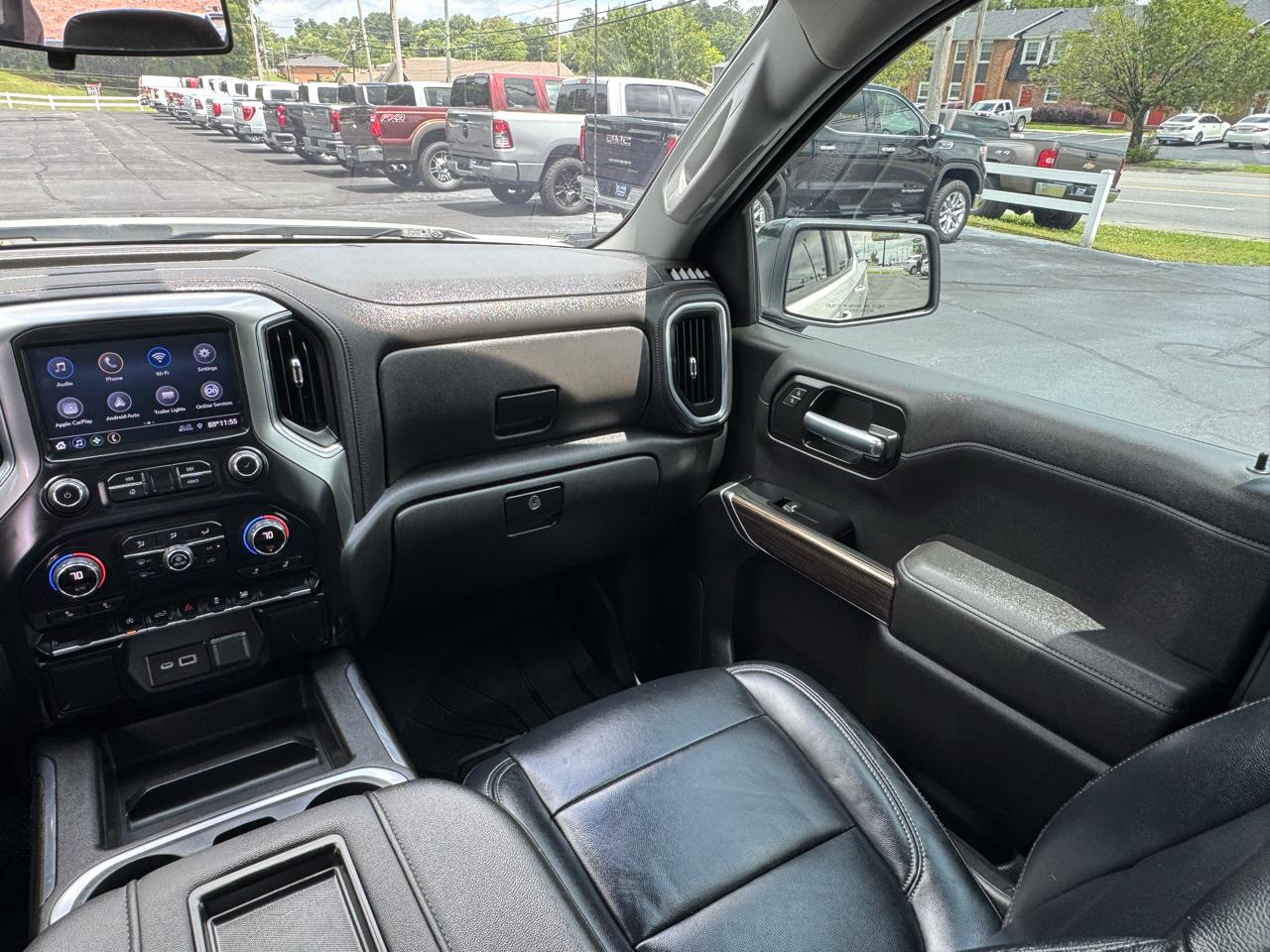 Chevrolet Silverado 1500 4WD Crew Cab 147" RST 2021