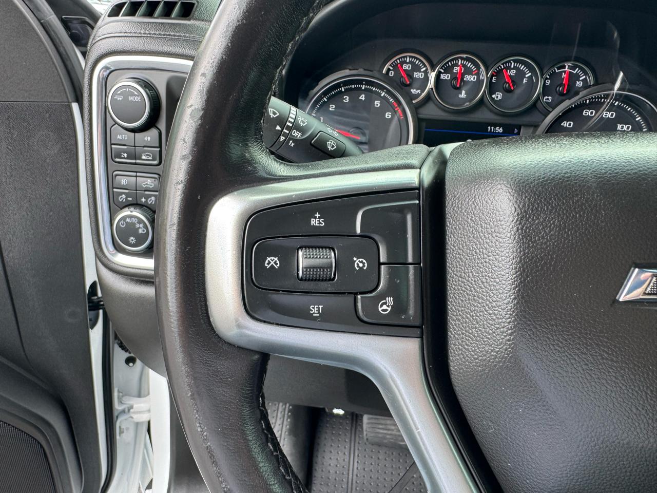 Chevrolet Silverado 1500 4WD Crew Cab 147" RST 2021