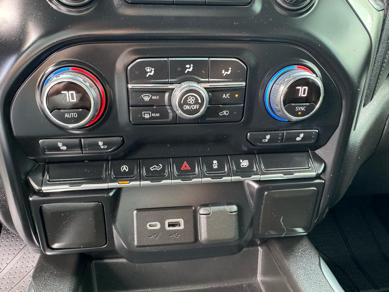 Chevrolet Silverado 1500 4WD Crew Cab 147" RST 2021