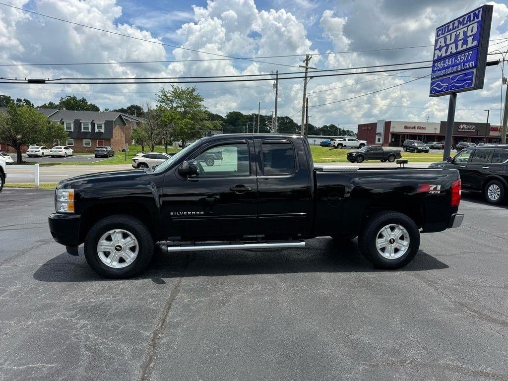 Chevrolet Silverado 1500 4WD Ext Cab 143.5" LT 2011
