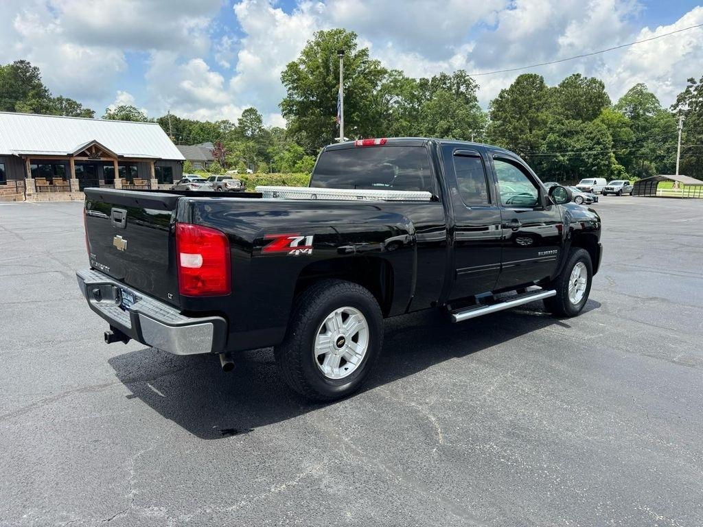 Chevrolet Silverado 1500 4WD Ext Cab 143.5" LT 2011