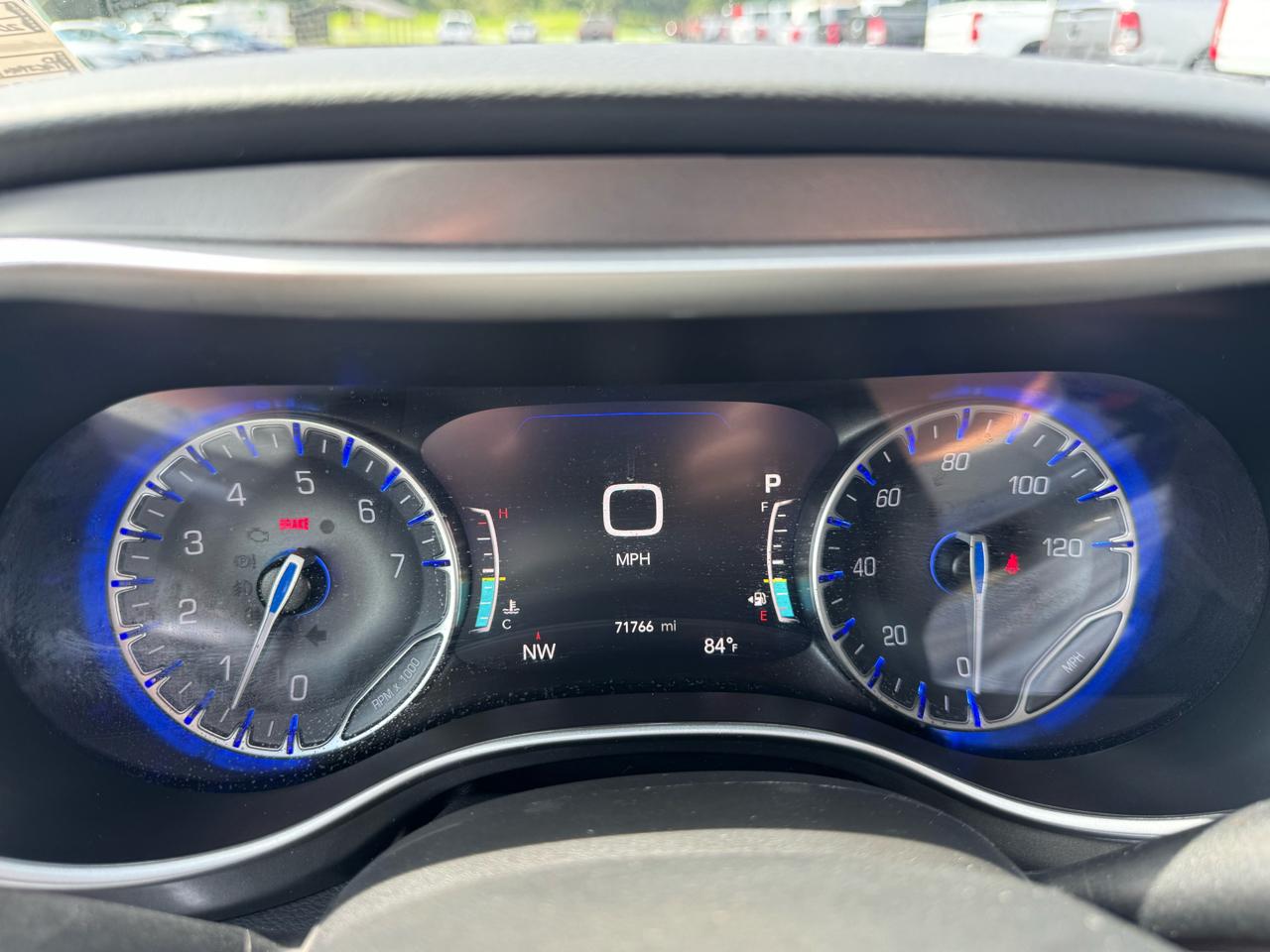 Chrysler Pacifica Touring L FWD 2023