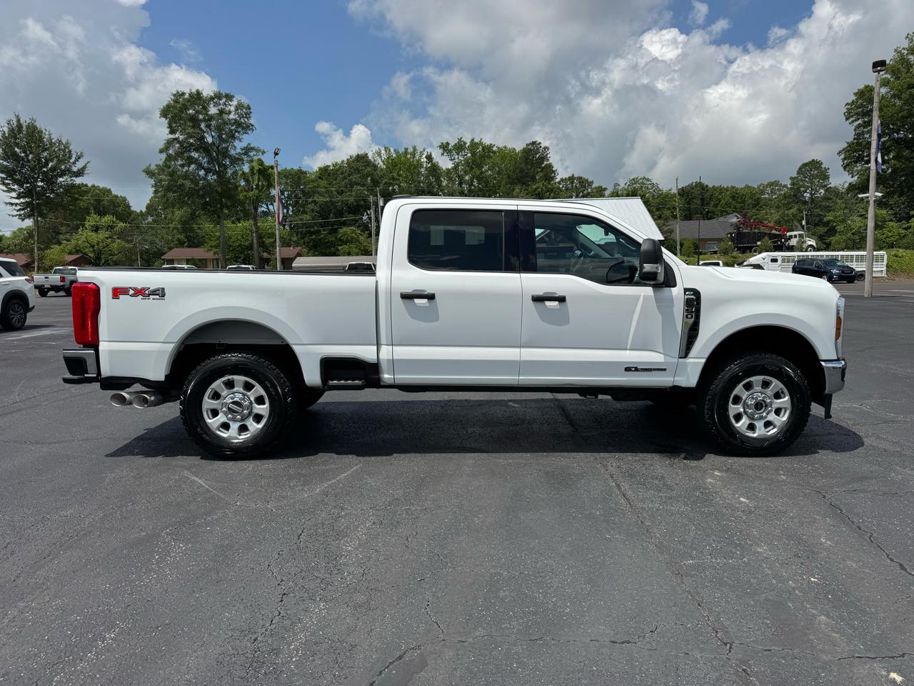 Ford Super Duty F-250 SRW King Ranch 4WD Crew Cab 8' Box 2024