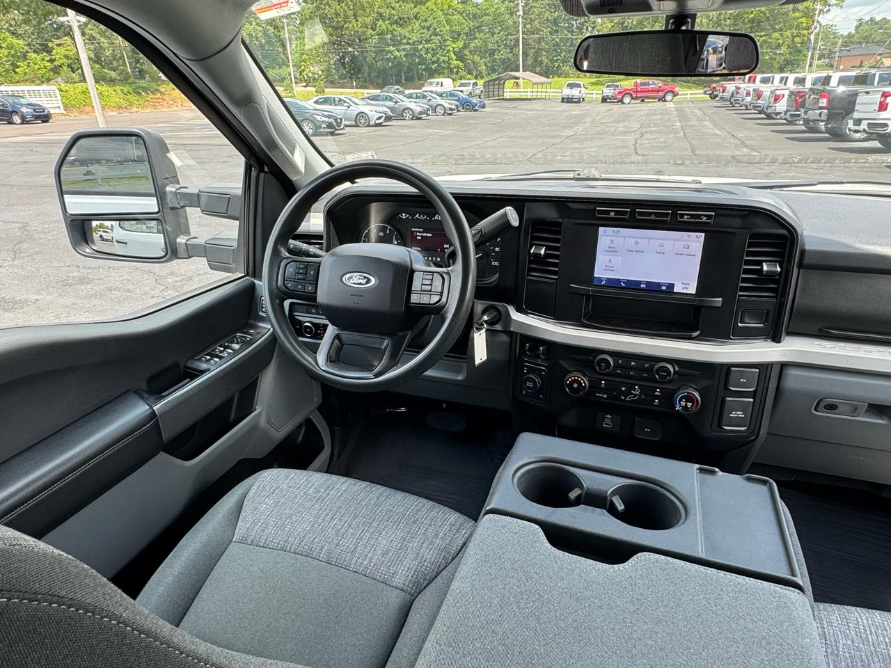 Ford Super Duty F-250 SRW King Ranch 4WD Crew Cab 8' Box 2024