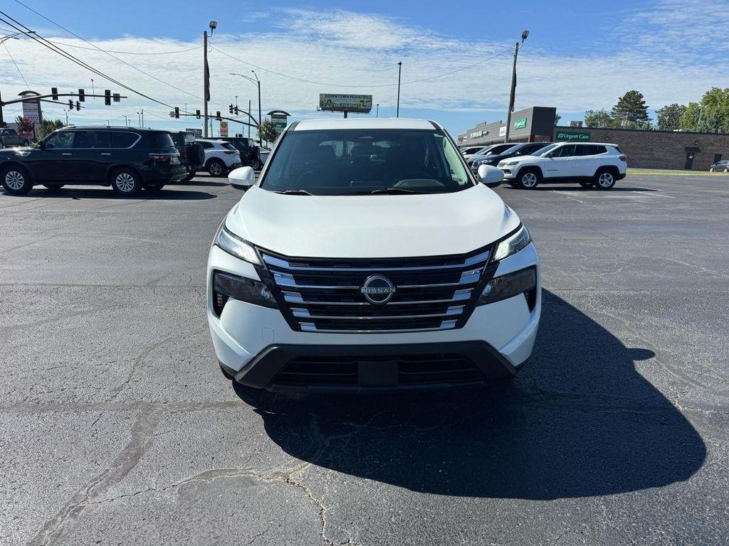 Nissan Rogue FWD SV 2024