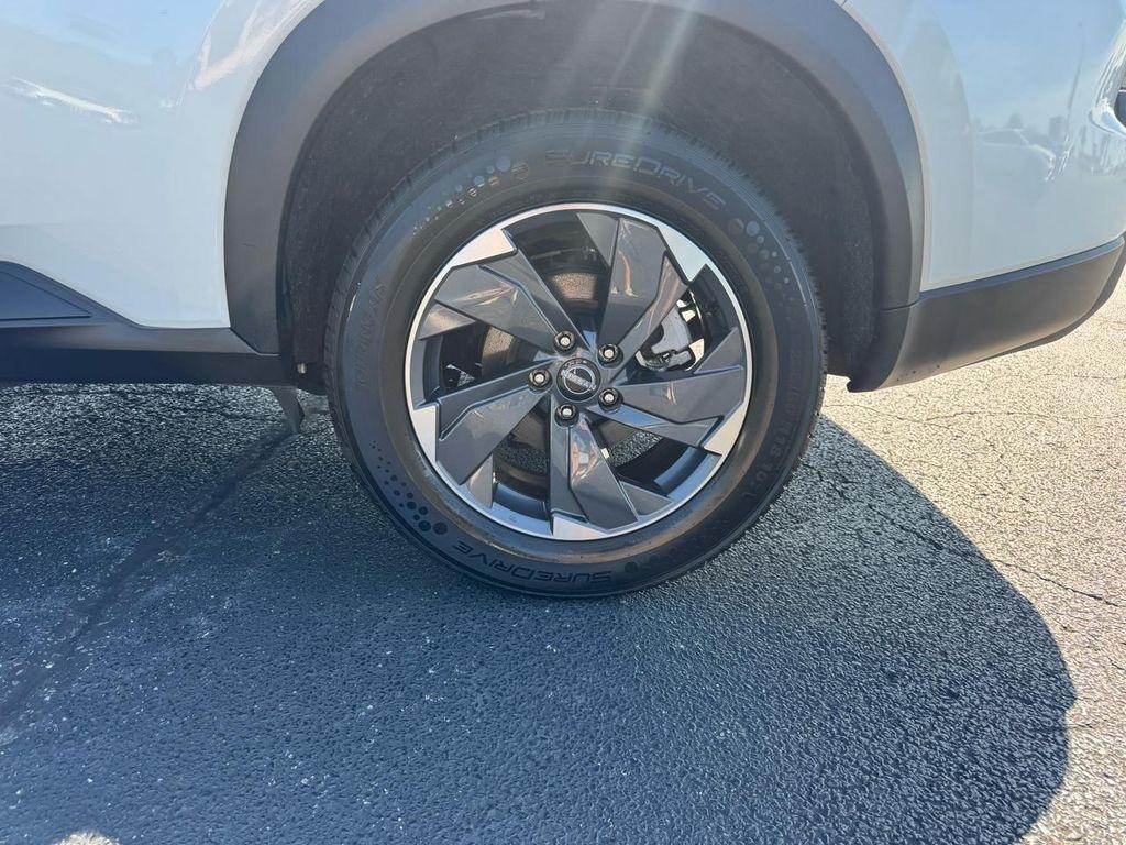 Nissan Rogue FWD SV 2024