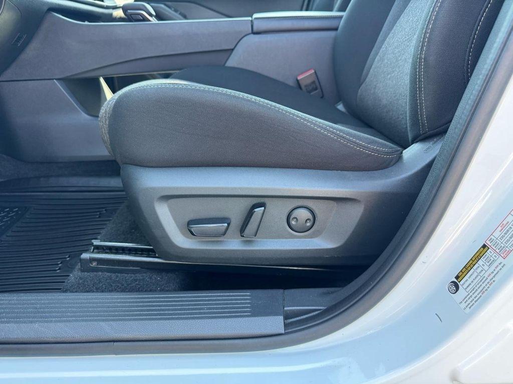 Nissan Rogue FWD SV 2024