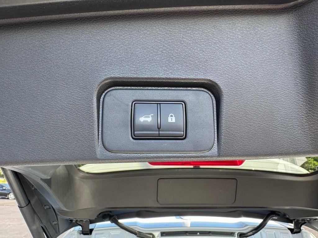 Nissan Rogue FWD SV 2024