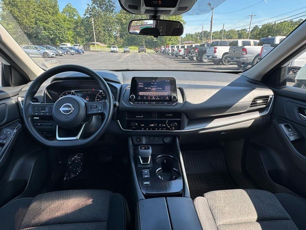 Nissan Rogue FWD SV 2024