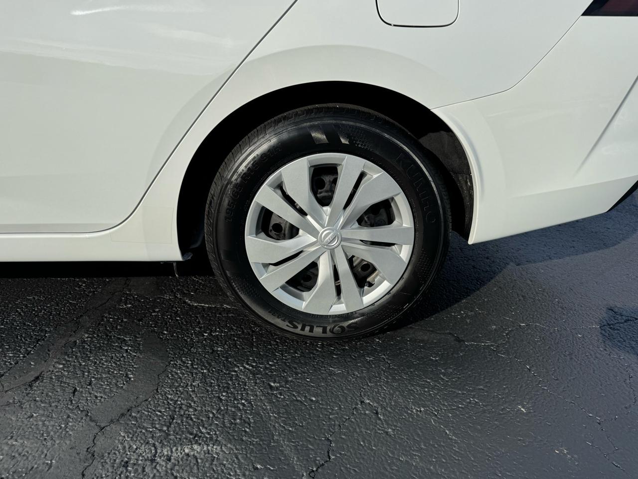 Nissan Versa S Manual 2025