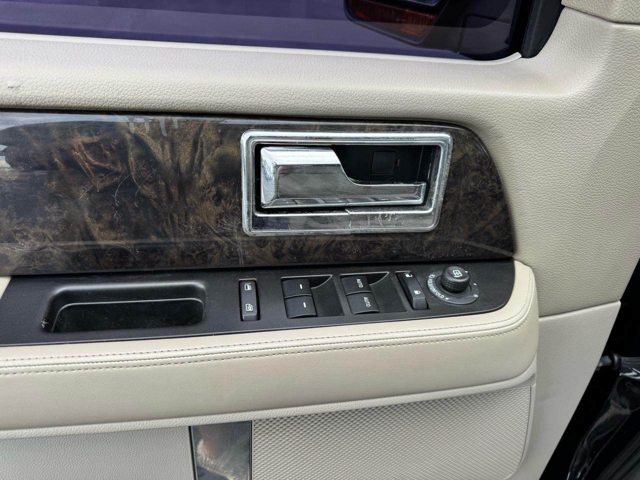 Lincoln Navigator 4WD 4dr 2015