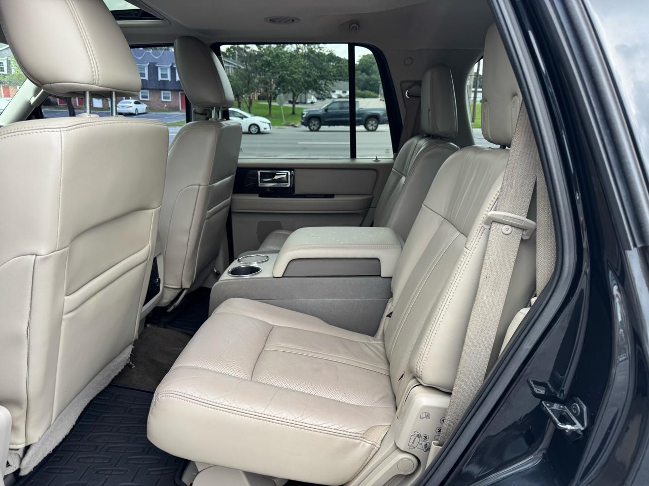 Lincoln Navigator 4WD 4dr 2015