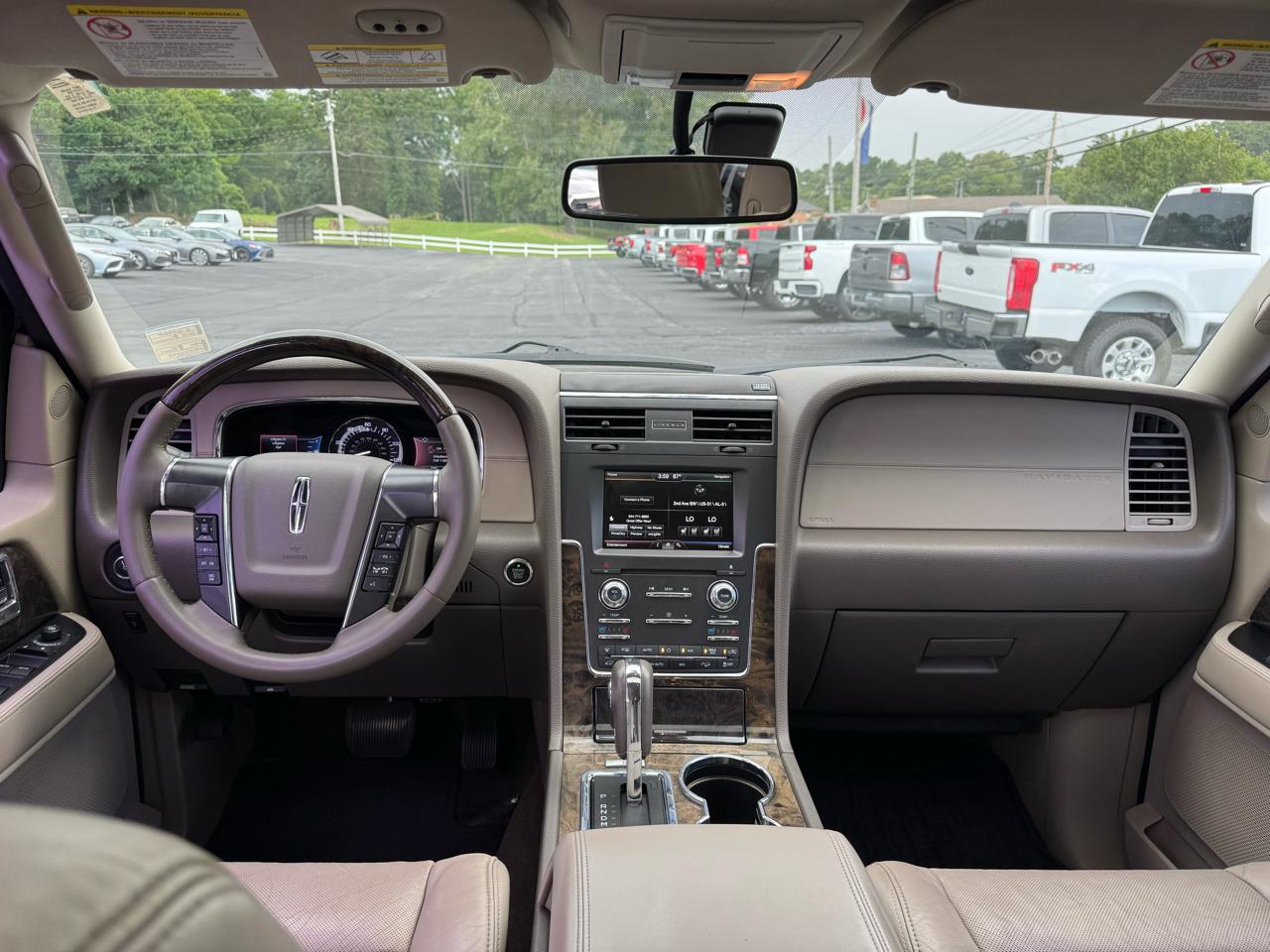 Lincoln Navigator 4WD 4dr 2015
