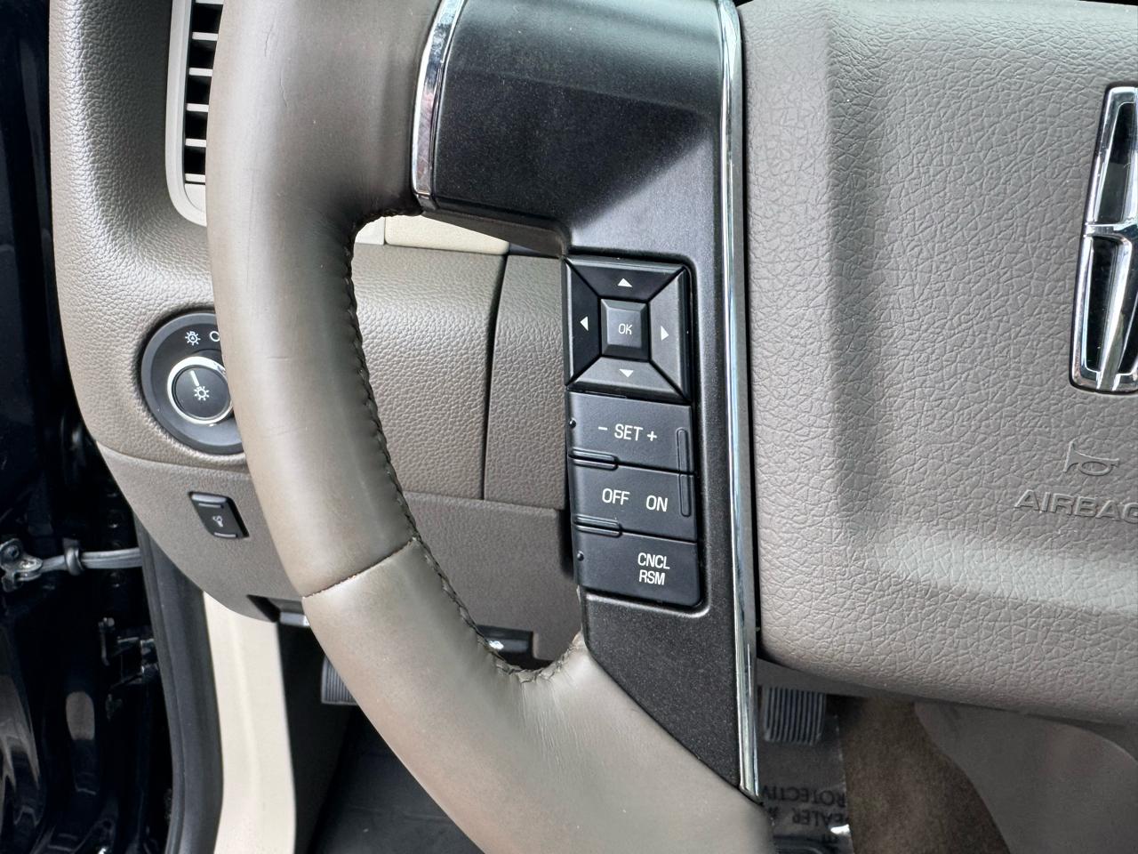 Lincoln Navigator 4WD 4dr 2015