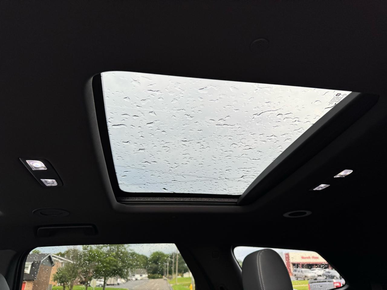 Buick Enclave FWD 4dr Essence 2022