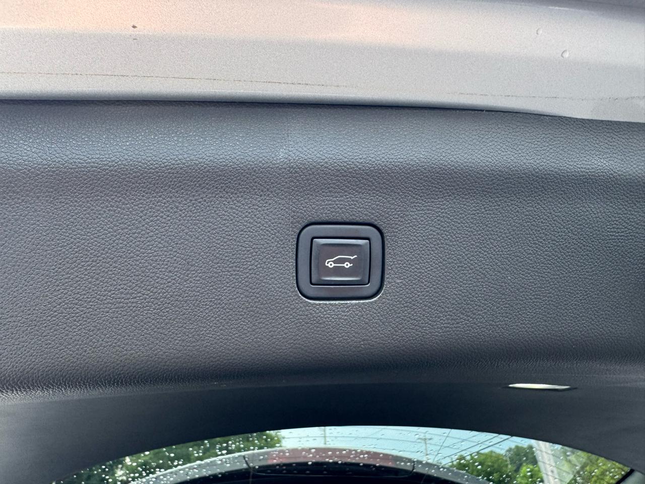 Buick Enclave FWD 4dr Essence 2022