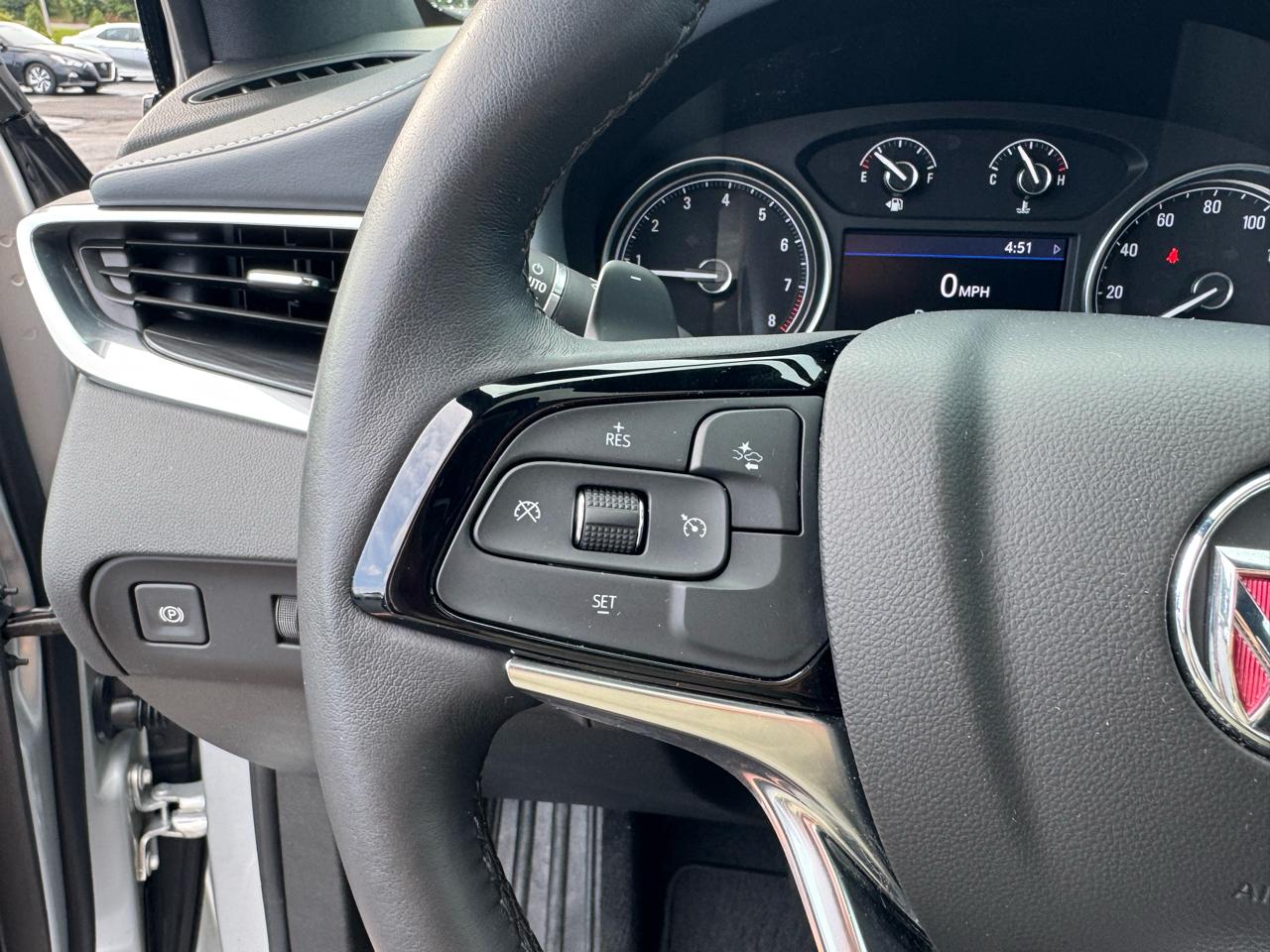 Buick Enclave FWD 4dr Essence 2022