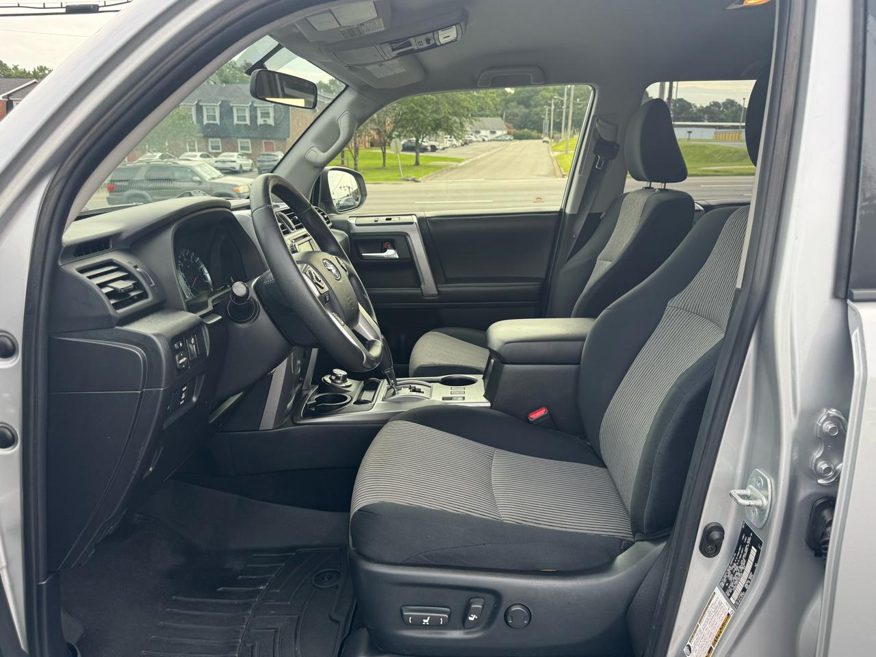 Toyota 4Runner 4WD 4dr V6 Trail Premium (Natl) 2015