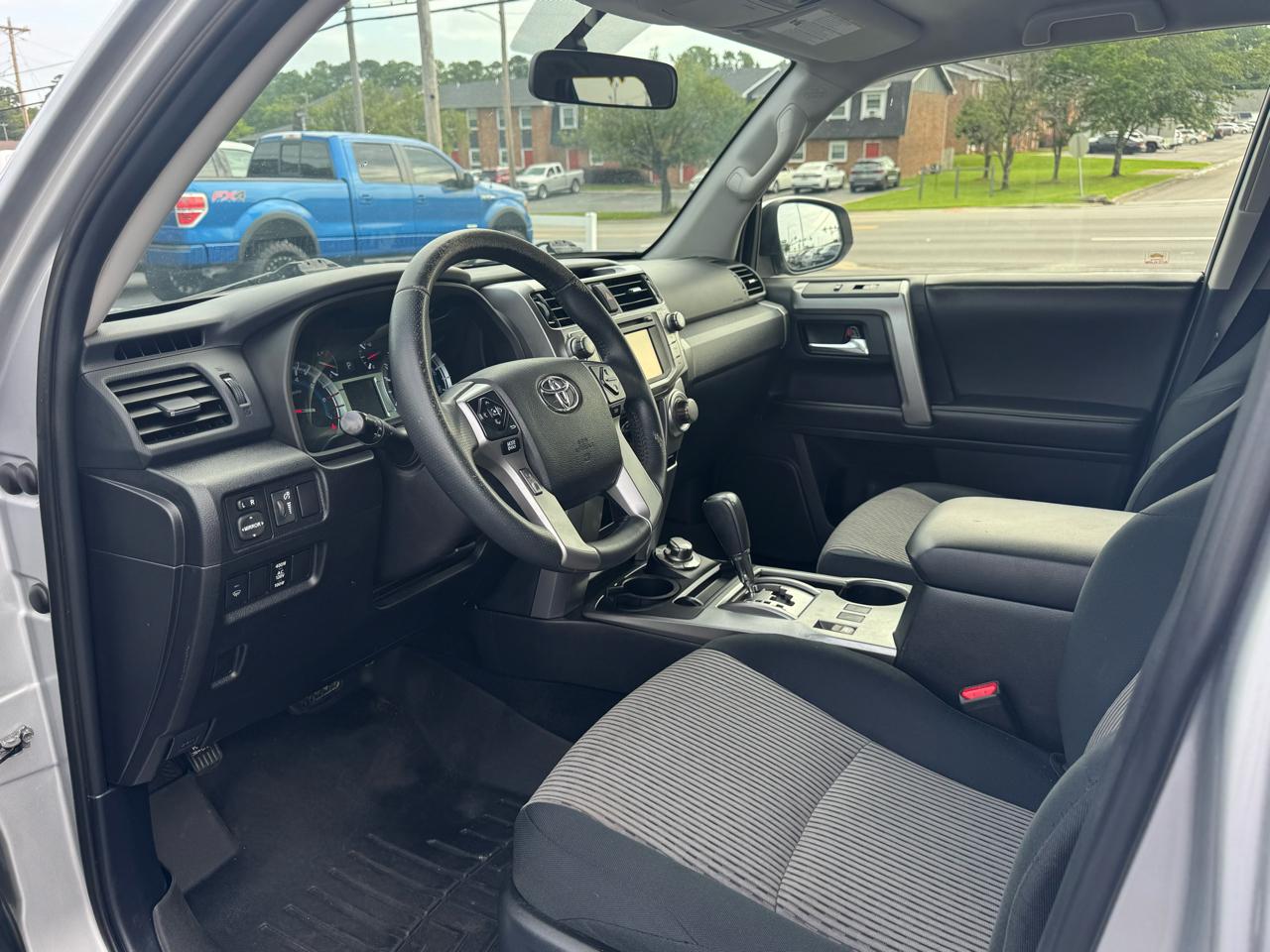 Toyota 4Runner 4WD 4dr V6 Trail Premium (Natl) 2015