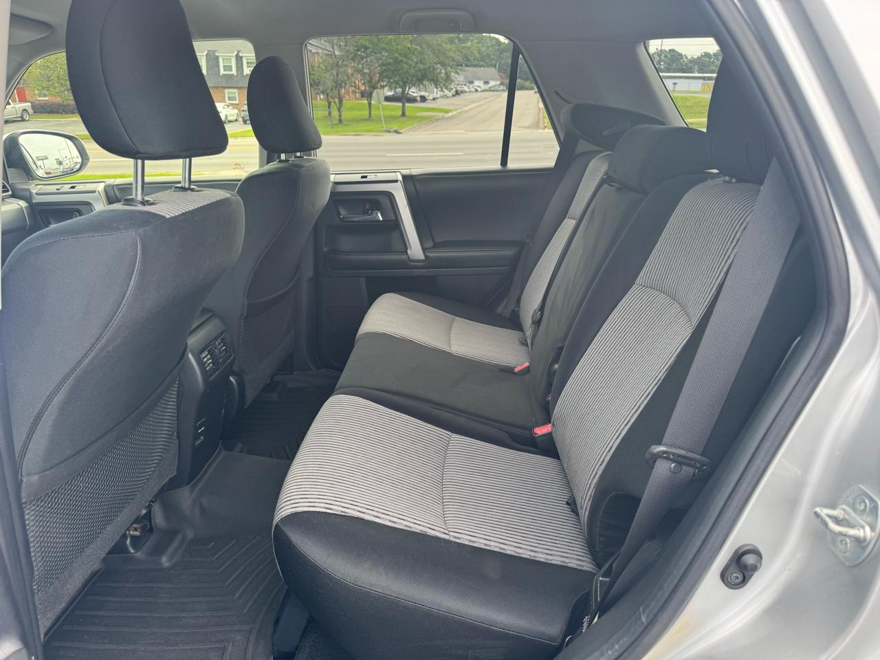 Toyota 4Runner 4WD 4dr V6 Trail Premium (Natl) 2015