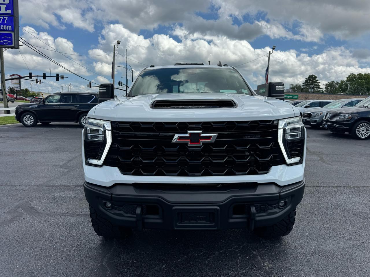 Chevrolet Silverado 2500HD 4WD Crew Cab 159" ZR2 2024