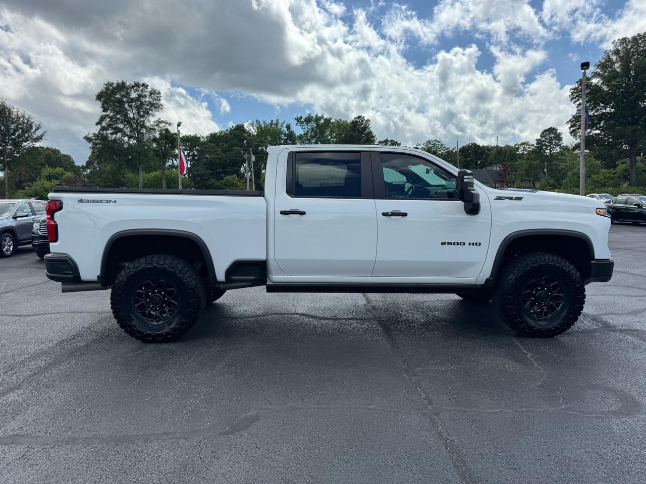 Chevrolet Silverado 2500HD 4WD Crew Cab 159" ZR2 2024