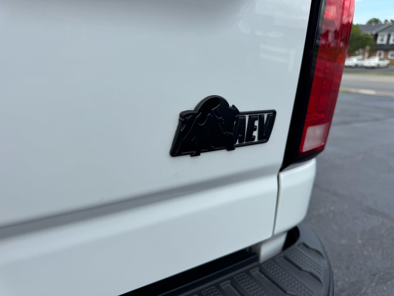 Chevrolet Silverado 2500HD 4WD Crew Cab 159" ZR2 2024