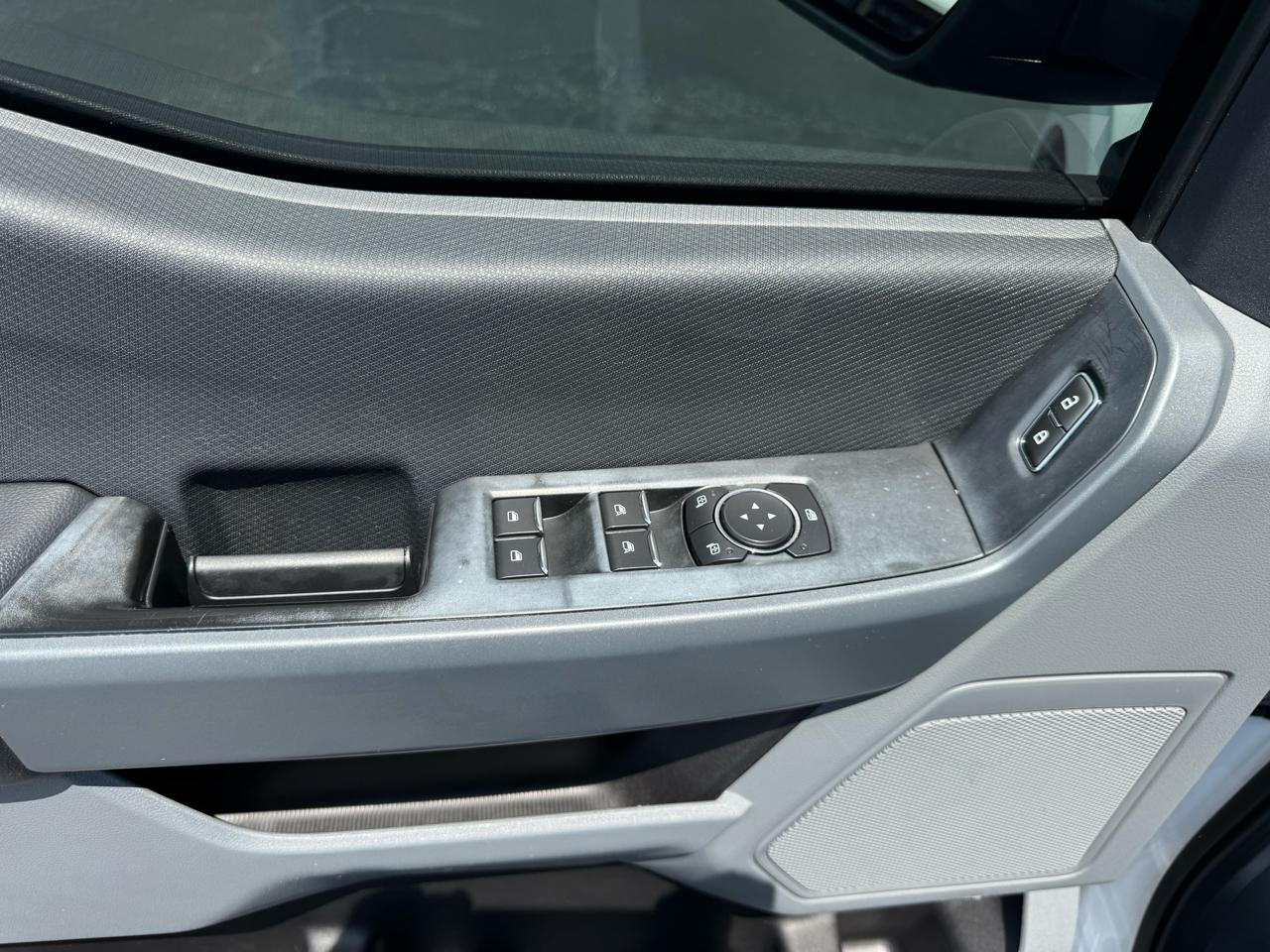 Ford F-150 XLT SuperCrew 4WD 2022