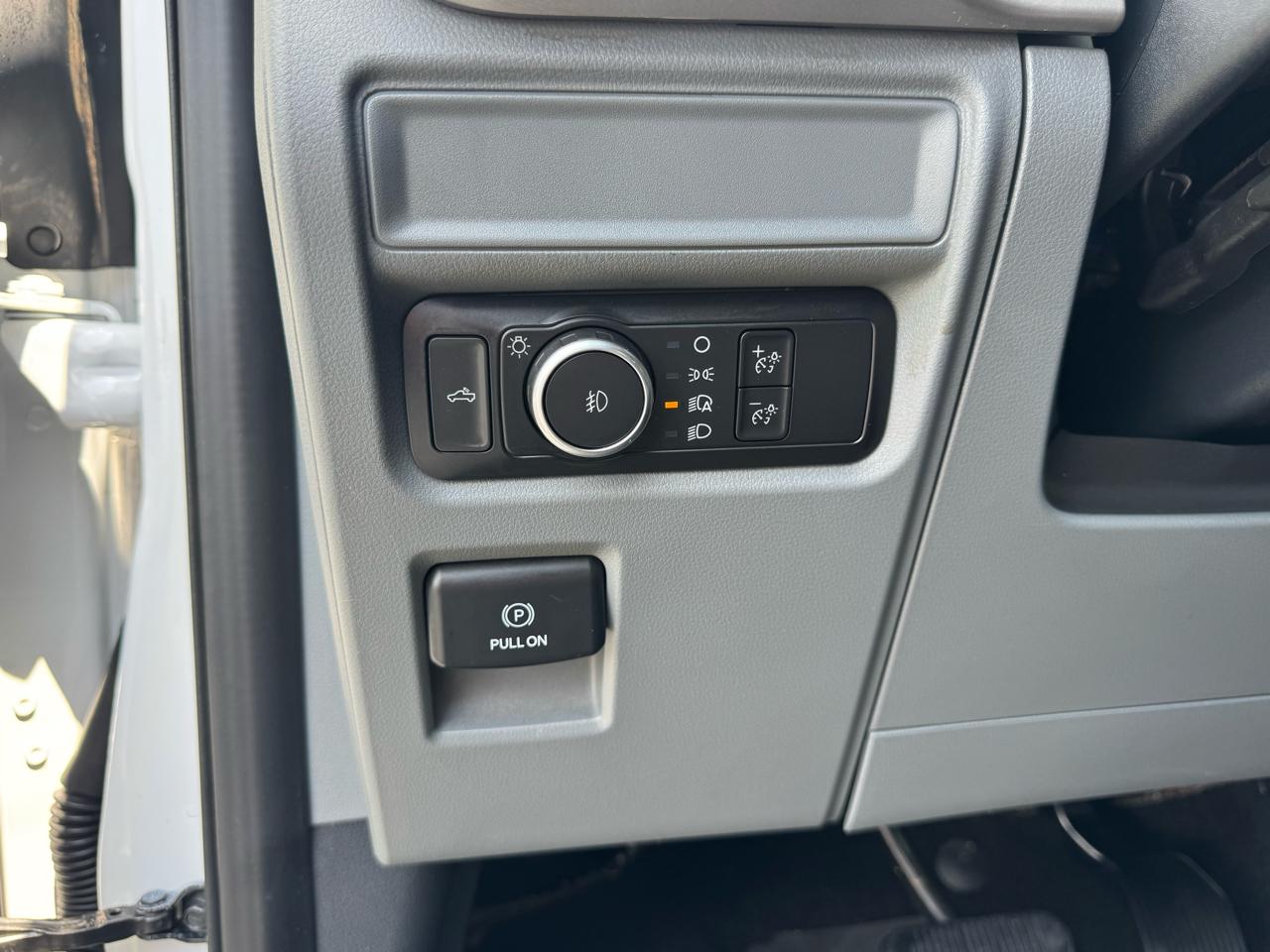 Ford F-150 XLT SuperCrew 4WD 2022