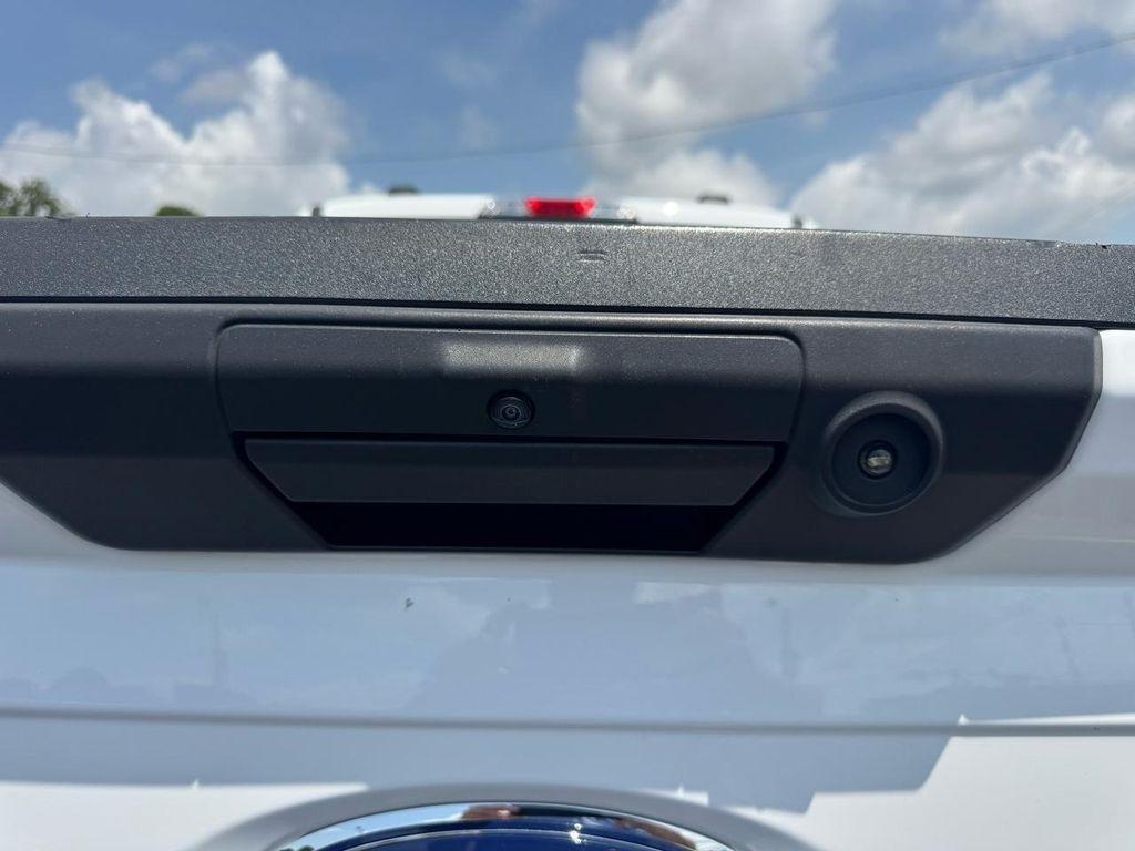 Ford F-150 XLT SuperCrew 4WD 2022