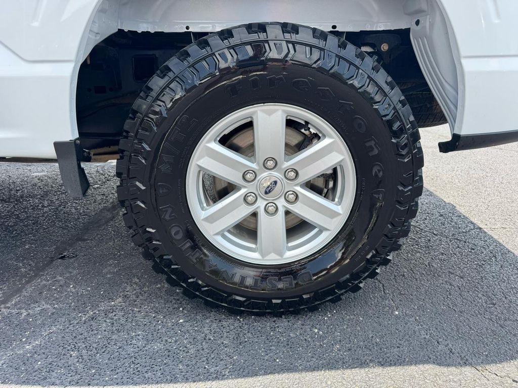 Ford F-150 XLT SuperCrew 4WD 2022