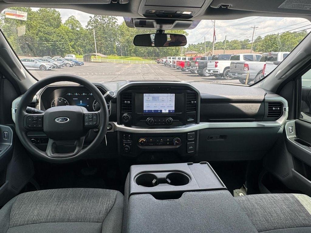 Ford F-150 XLT SuperCrew 4WD 2022