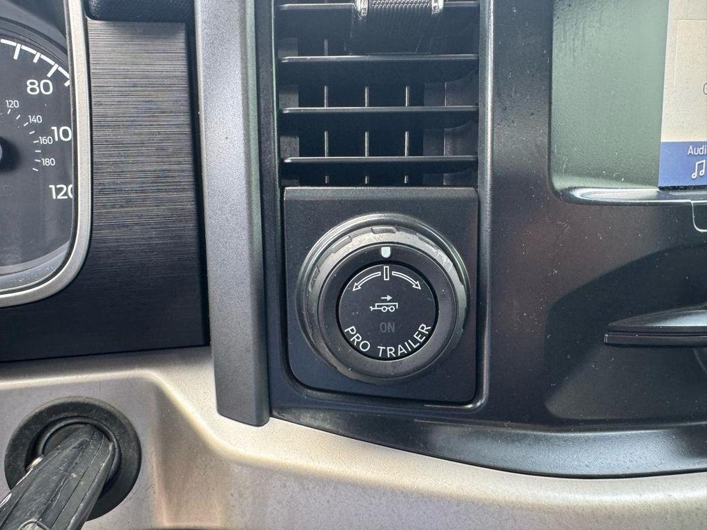 Ford F-150 XLT SuperCrew 4WD 2022