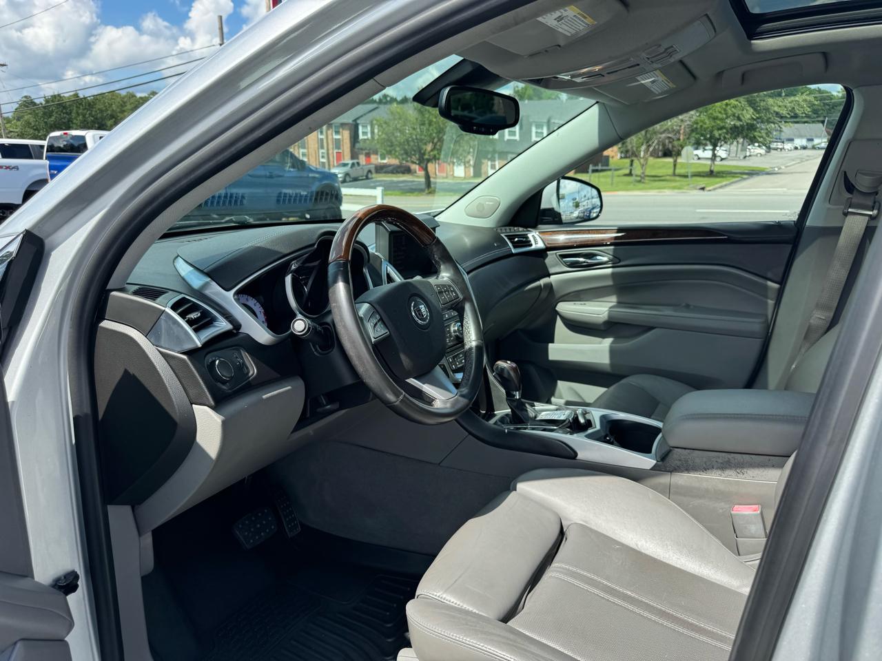 Cadillac SRX FWD 4dr Luxury Collection 2011