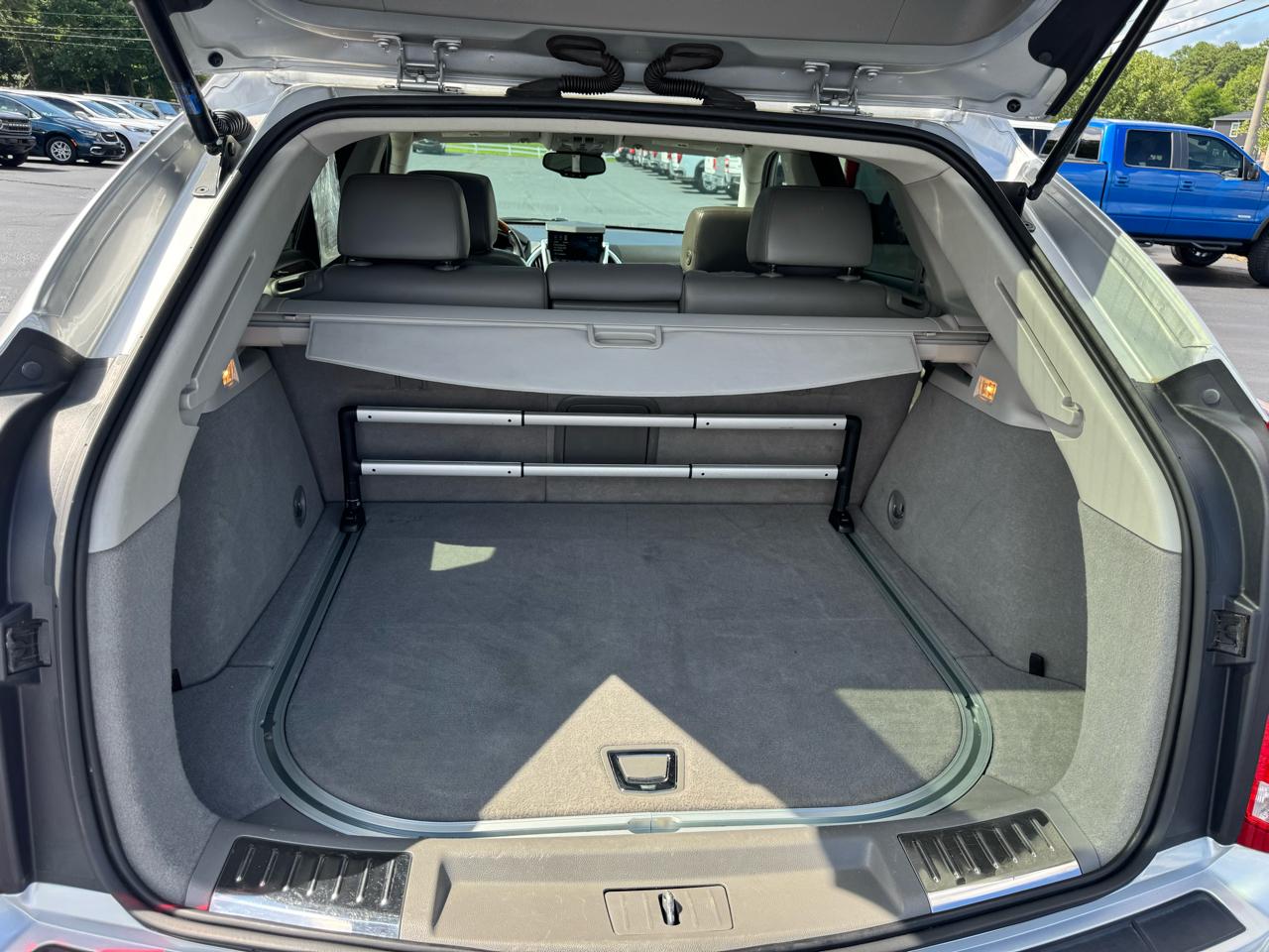 Cadillac SRX FWD 4dr Luxury Collection 2011