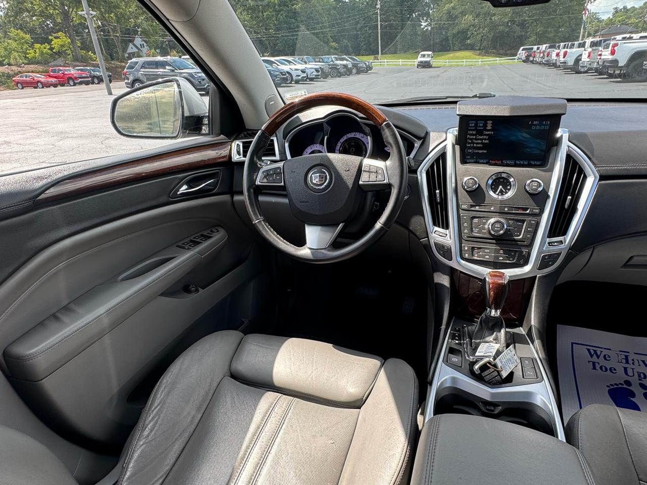 Cadillac SRX FWD 4dr Luxury Collection 2011