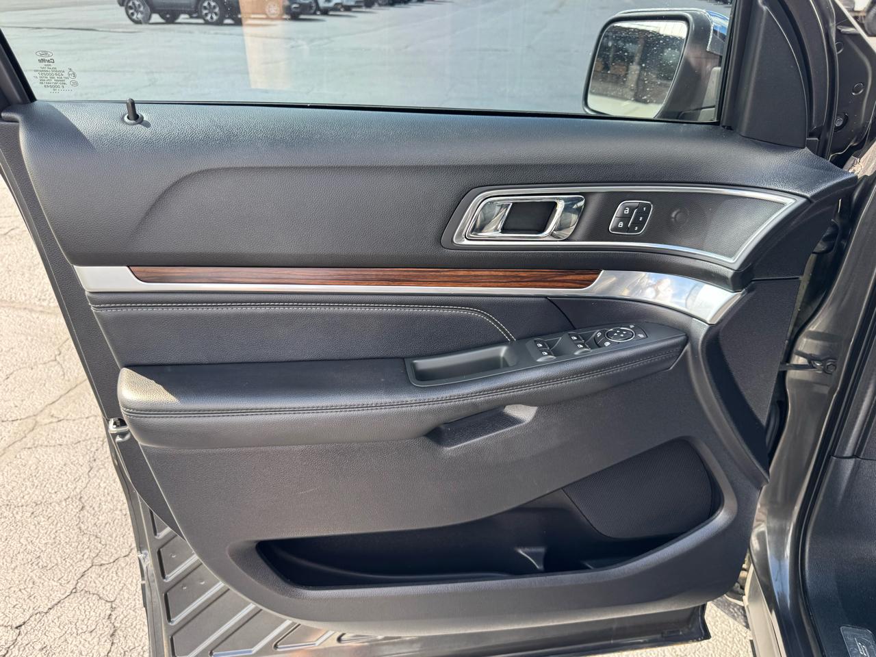 Ford Explorer Limited FWD 2019