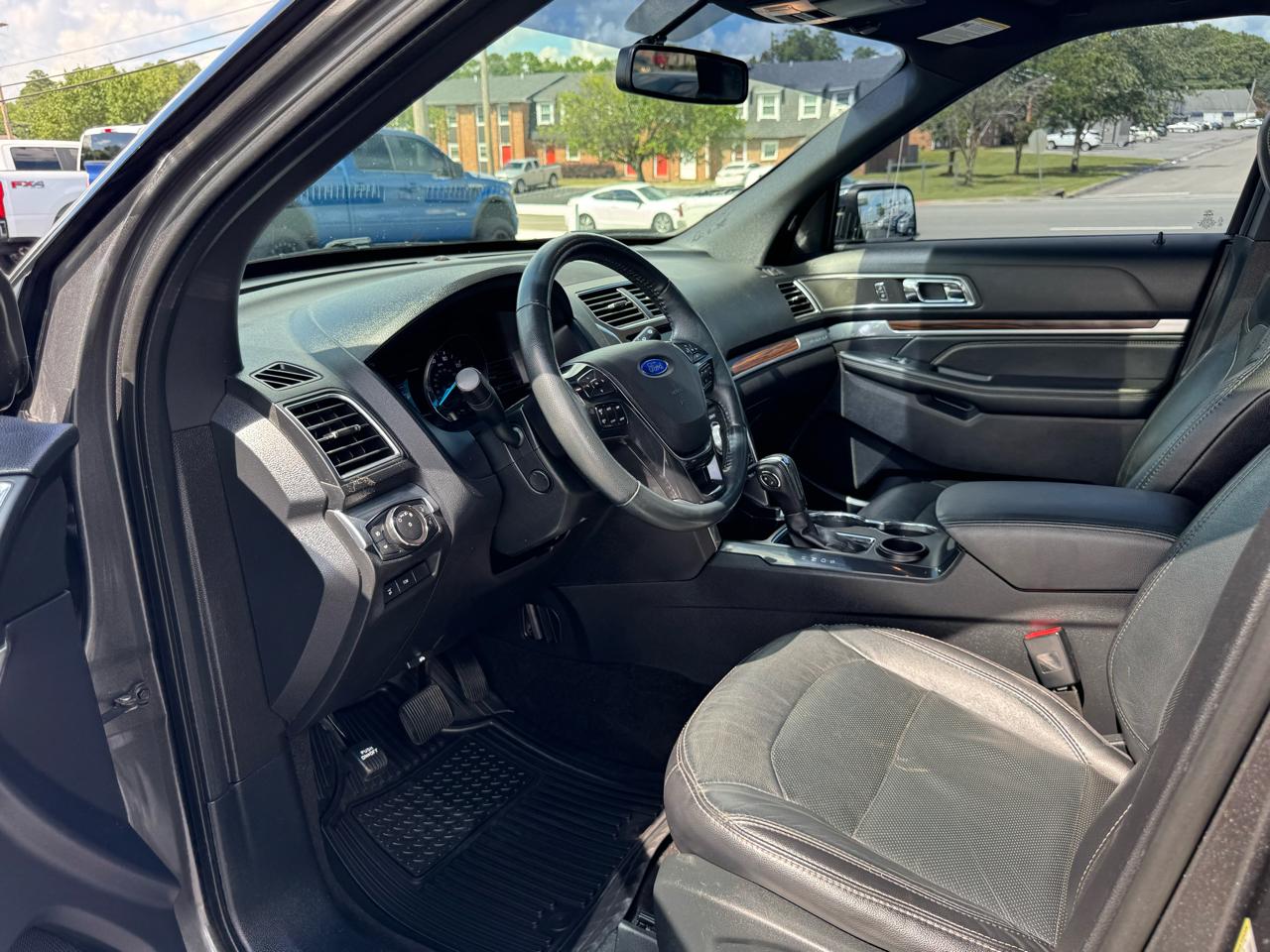 Ford Explorer Limited FWD 2019
