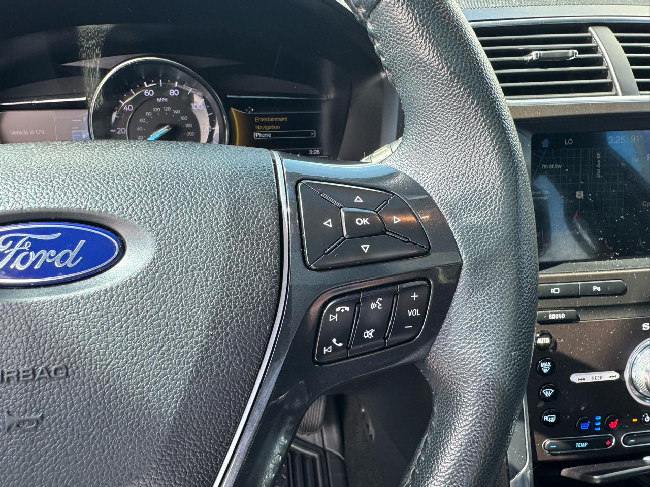 Ford Explorer Limited FWD 2019