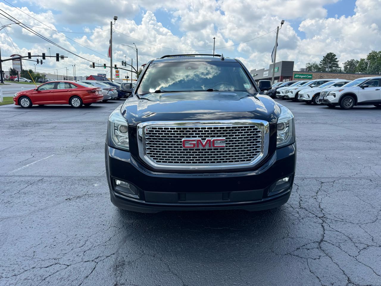 GMC Yukon XL 4WD 4dr Denali 2017
