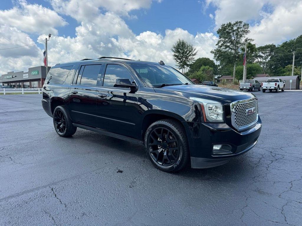 GMC Yukon XL 4WD 4dr Denali 2017