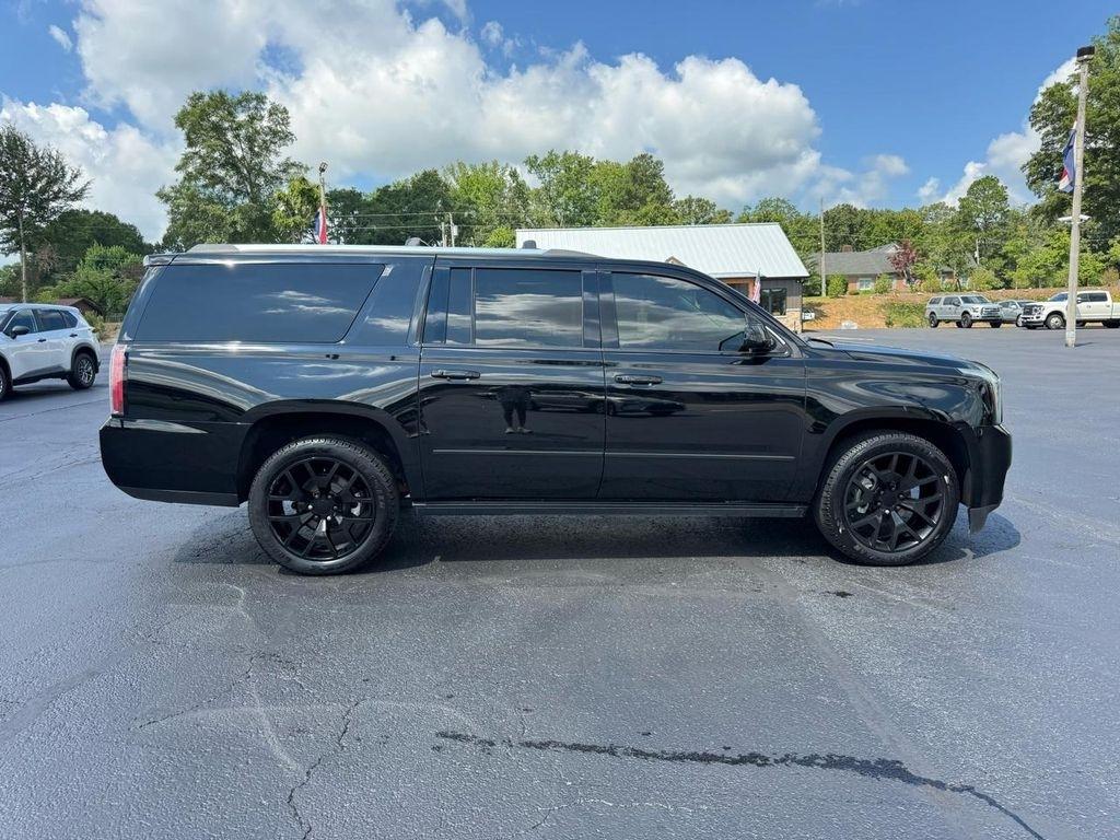 GMC Yukon XL 4WD 4dr Denali 2017