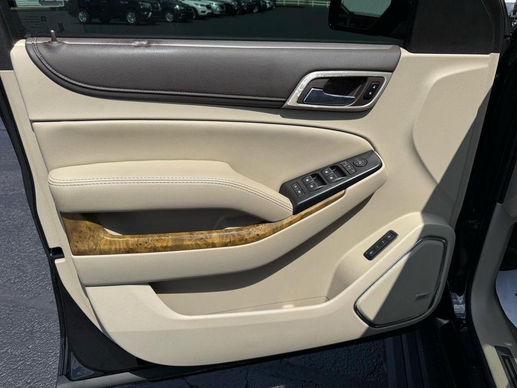 GMC Yukon XL 4WD 4dr Denali 2017