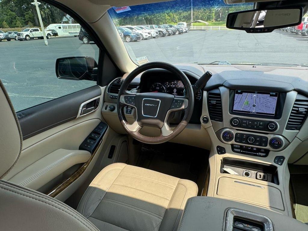 GMC Yukon XL 4WD 4dr Denali 2017